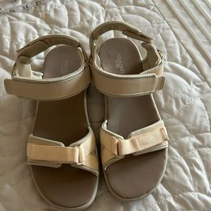 RockportXCS Sport sandal size 8